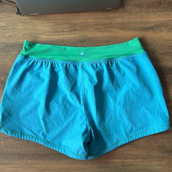 Prana Millie Board Swim Shorts Large - Picture 4 of 4